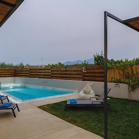 Iron Villas - Nefeli & Oniros Pangalochori Dış mekan fotoğraf
